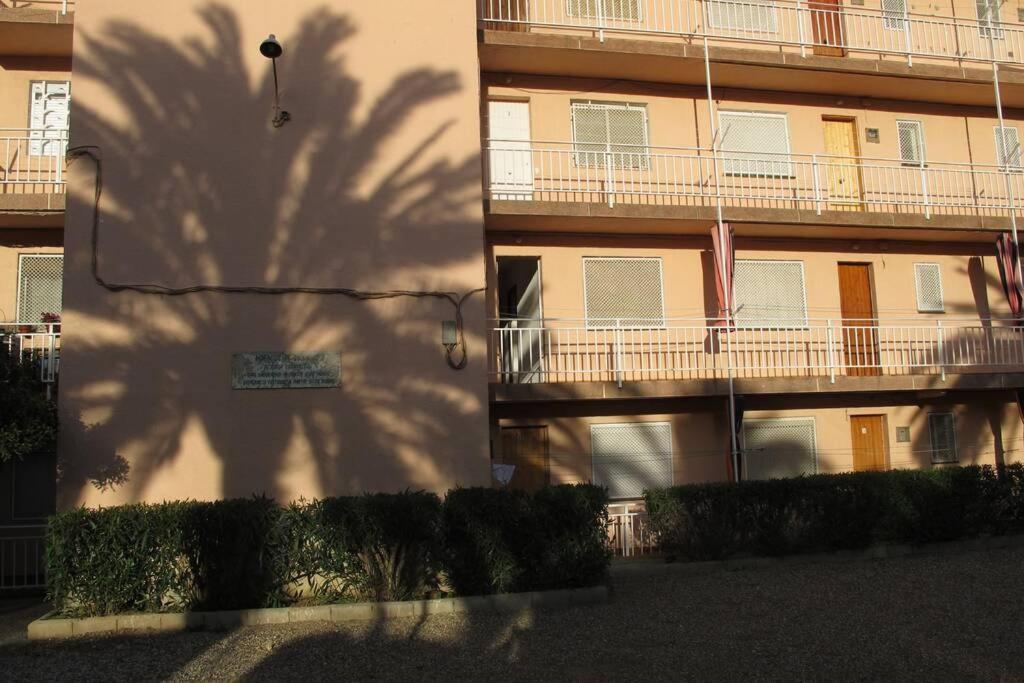 Apartment In Front Of Arrabassada Beach Tarragona Luaran gambar